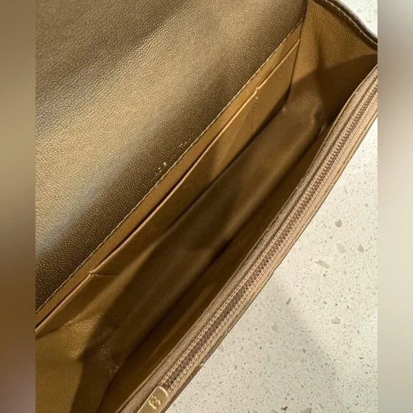 Rare CHANEL Mini Quilted Flap Bag - Picture 11 of 14